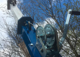 Мачта телескопическая алюминиевая с лебедкой